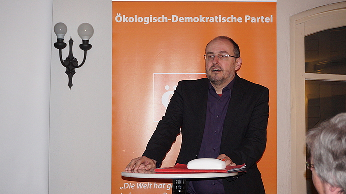Schwerpunktvermittlung Gemeinwohlpolitik beim Vortrag von Prof. Dr. Dr. Klaus Buchner am 01.05.2019 in Weißenhorn